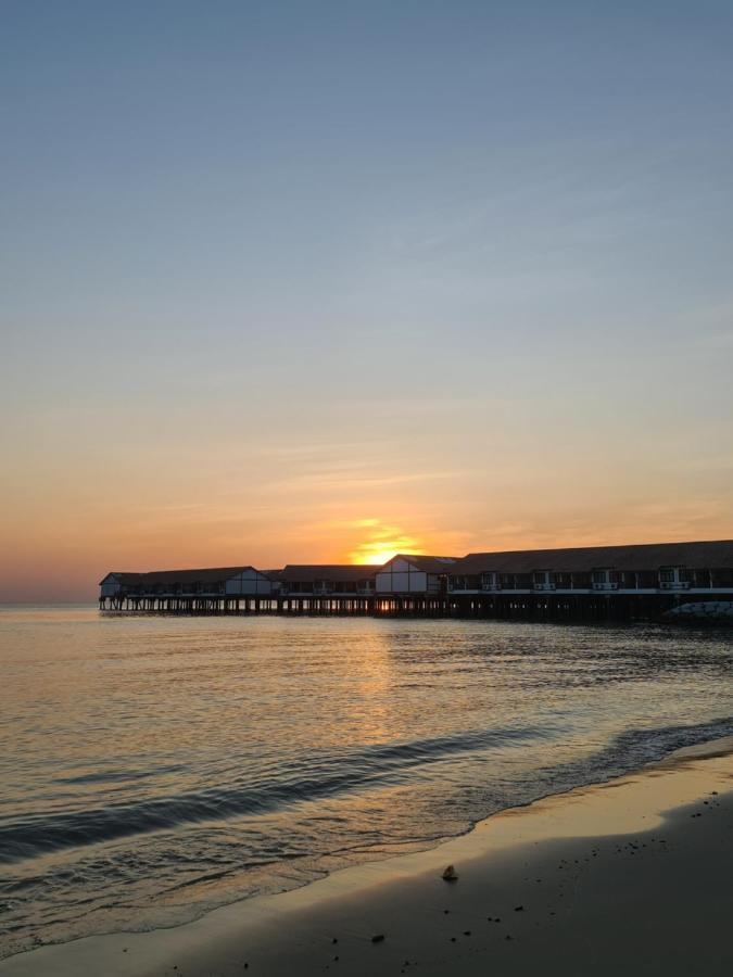 Glory Beach Resort Seaview Private 2Br Port Dickson Exterior photo