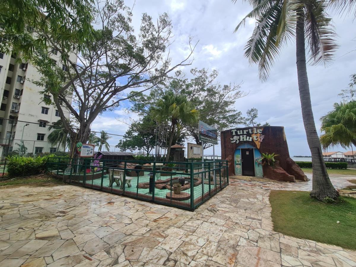 Glory Beach Resort Seaview Private 2Br Port Dickson Exterior photo